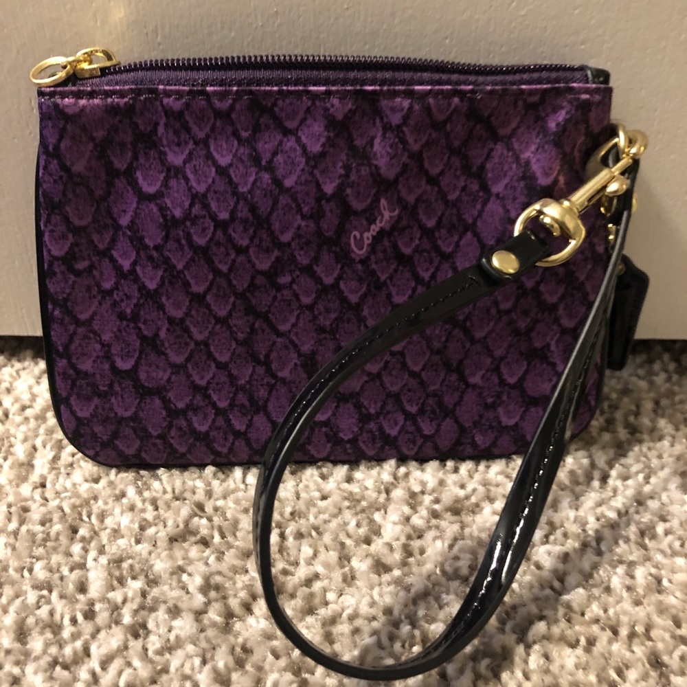 Coach Wristlet - Picture 1 of 2